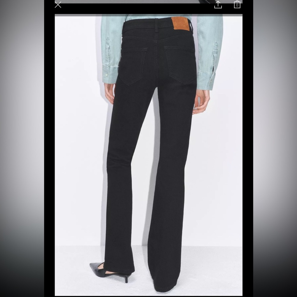 Zara High Rise Bootcut Jeans - Picture 3 of 3